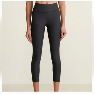 Outdoor‎ Voices 7/8 Warmup Leggings in Charcoal Size S